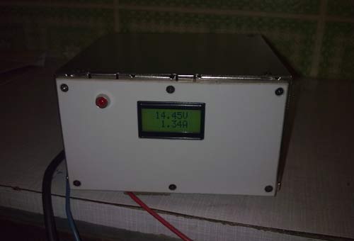 Зарядное устройство - пример использования ампервольтметра